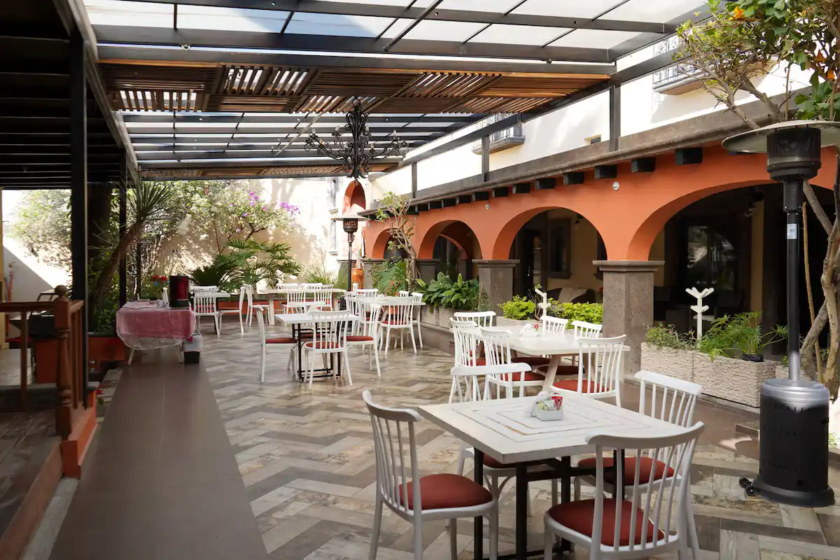 Breakfast dining at Hotel Casa Don Quijote